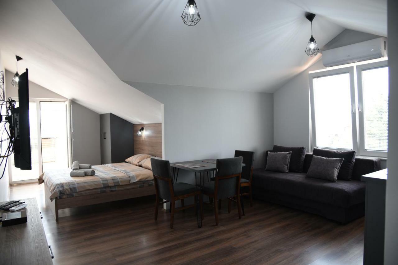 Mihail'S Apartments In Ohrid - 1 外观 照片