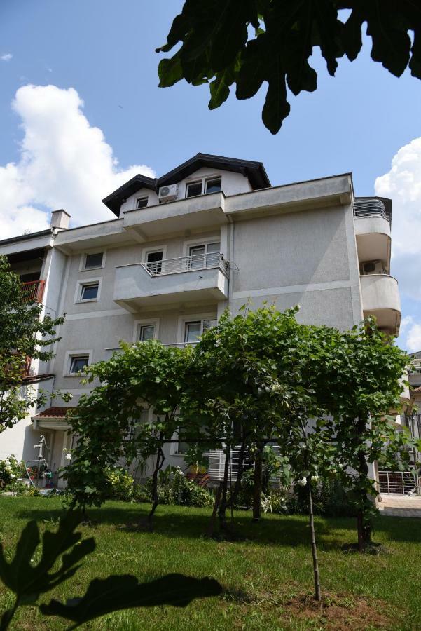 Mihail'S Apartments In Ohrid - 1 外观 照片